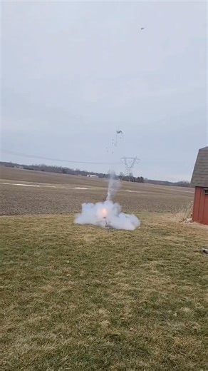 Epic explosion #rocket #estesbuild #epic #explotion