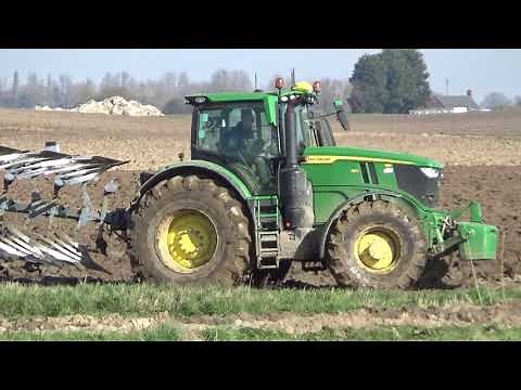 Farming Life -Tractors in Action: Working the Fields of Lincolnshire"