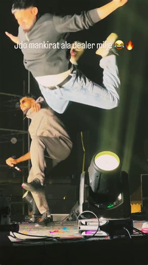 Mankirat Aulakh dance on stage | Too high | #mankirtaulakh #dance #dancechallenge