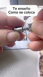 881K views · 10K reactions | #mira #como se pone el #tornillo #resortes en la #maquina #recta #industrial #tutorial #diy #consejos #costura #video #viralreelschallenge #fypシ゚ #costurera #costuraparaprincipiantes #costuracreativa | Confecciones Kari | Facebook