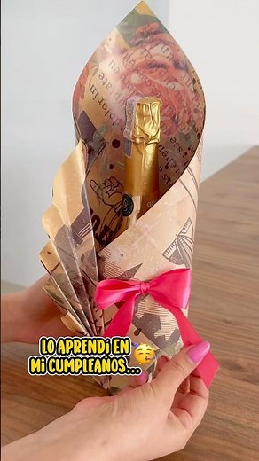 Una idea muy fácil para envolver una botella, se ve preciosa 😍 #tipshogar #losabias #ideascreativas