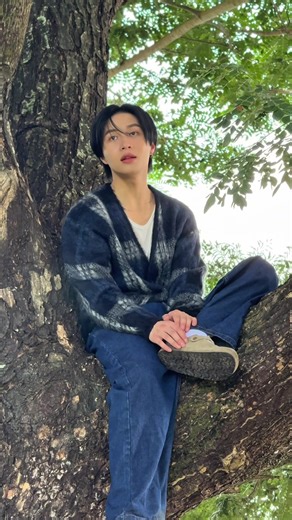 วันนี้เอาบรรยากาศการถ่ายทำ [BUS COVER PROJECT] JUNGT - ‘เพลงรักเพลงแรก (Blooming)’ (Original Artist: LANDOKMAI) มาฝากค้าบบ 🎧👇 🔗: https://youtu.be/AqA7hOn0_Hk #JUNGT_เพลงรักเพลงแรก #JUNGT #BUSCOVERPROJECT #BUSbecauseofyouishine