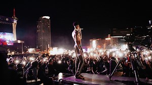 Fan shoved by rapper Blueface during Salt Lake concert after allegedly throwing ice