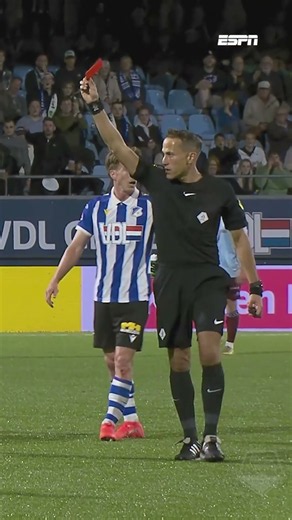 Deze rode kaart doet terugdenken aan 27 juni 2021 🇳🇱🆚🇨🇿 🫣