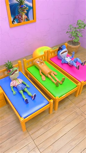 The mascot vibrato assistant placed onthe football field is popular, co-produced,creative new spe👀