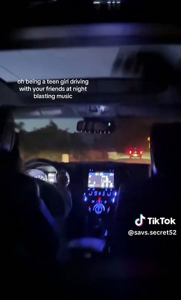 love u guys #fyp #car #driving #night #singing #fyp #fypシ #fypage #socal #music #dontdreamitsover #bsfs #friends #blowthisup #viral #viralvideo #xyzbca #abcxyz