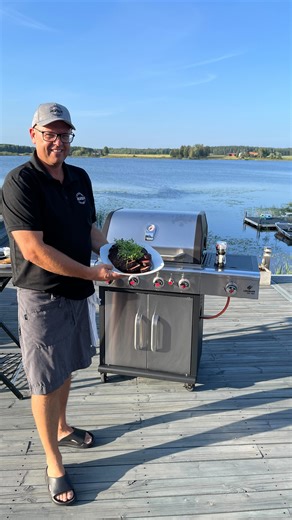 2.1K views · 13 reactions |  Följ @atastebyhenrik för mer inspiration! Ett axplock från den senaste tiden! Middagar, event och möten fyllda av matglädje och passion! Det här är just vad A Taste by Henrik handlar om, upplevelser och inspiration som smakar, doftar och skapar oförglömliga minnen. Tack  till alla er som följer, bokar, äter, delar och på andra sätt stöttar ❤️ Ni är alla en del av den här resan  | A Taste By Henrik | Facebook