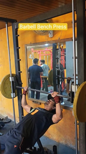 Barbell Bench Press 💪 #gym #motivation #gymmotivation #benchpress #youtubeshorts