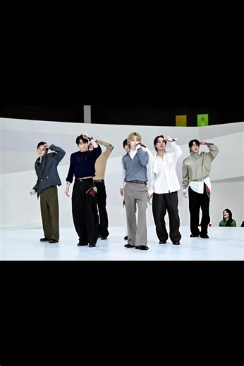 BTS on the tonight show with Jimmy Fallon and performing there songs from Arriang. #btscomeback2026 #arriang 💜💜💜💜💜💜💜💜💜💜❤️‍🔥❤️‍🔥❤️‍🔥❤️‍🔥❤️‍🔥❤️‍🔥❤️‍🔥❤️‍🔥❤️‍🔥❤️‍🔥❤️‍🔥❤️‍🔥