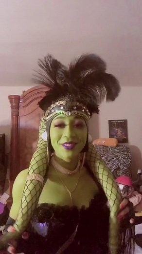 Twi'lek Cosplay Transformation: The Painful Process Revealed