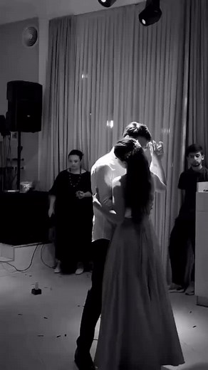 Romantic Kiss Videos: Hot Lip Kiss, Love Couples, Romantic Lip Bite