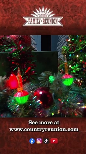 Rhonda Vincent brings family, faith, and fiddle together in her beautiful performance of “Christmas Time at Home.” It’s a joyful reminder of what the season’s really about — loved ones, traditions, and the warmth of togetherness. #nashville #tennessee #country | Country's Family Reunion