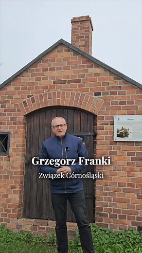 Jeszcze długo po II wojnie światowej piekaroki stanowiły nieodzowny element infrastruktury w górnośląskich miastach, miasteczkach, osiedlach i wsiach. Dziś sprawne i czasem czynne są chyba tylko dwa: w Świniowicach k. Tworoga i ten w Rudzie Śląskiej. 🟡🔵 #górnyśląsk #rudaśląska #ruda #tworóg #świniowice #piekarok #piecchlebowy #chleb #kołocz #grzegorzfranki #inokaj #śląskaopinia | Grzegorz Franki