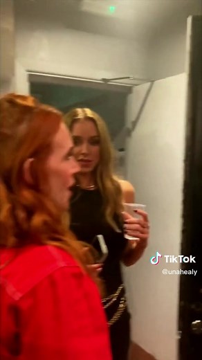 Live Music Event Highlights with Musicians and Fans