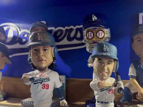 Dodgers Dugout bobblehead display