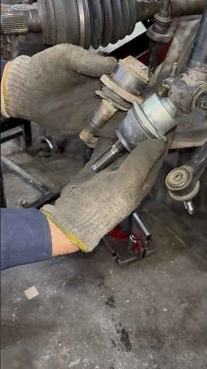 gmc suburban lower ball joint replacement 🛠️🚗