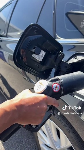 Hydrogen Fuel Cell Electric Toyota Mirai: Power without Emissions