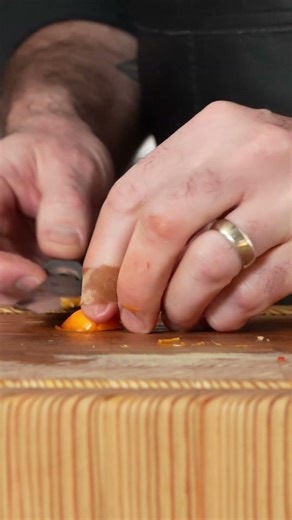 Mini bell peppers vs Yoshikane SKD