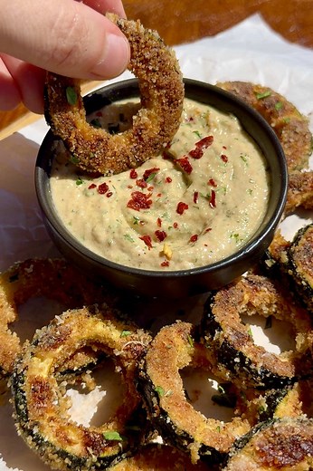 Crispy Zucchini Rings Recipe with Creamy Zucchini Dip