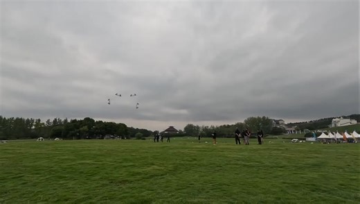 The winning team ballet of The World Kite Cup Wuhan 🇨🇳 Team The Flying Squad with guest flyer Stephen Versteegh from Holland Kite Team. Flying Detox 4line kite | Holland Kite Team