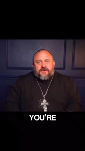 Elliot Fox on Instagram: "@fathermosesmcpherson come on man, not all of us wna take gear, go bald, age twice as fast and destroy our organs. Labelling someone as victim weight because they fall below an arbitrary unit on a scale is insane lol. And it’s claims like this that cause young men to either hop on gear without proper education or bulk up to 200lbs with the majority of that mass being fat. Because if they don’t do that, then they’re a “victim” I notice it’s only roidcells that spew this 