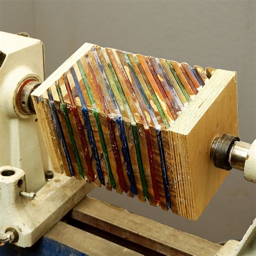 Woodturning - Woods and Colors | Wood Workshop