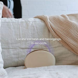 Find your keys in seconds with the new and improved Orbitkey x @Chipolo Bluetooth Tracker v2! Powered by the Chipolo app, the Bluetooth Tracker v2 has a 50 metre range, with a loud ringer to make your things easy to find. 👌 https://orbitkey.co/ue2he | Orbitkey