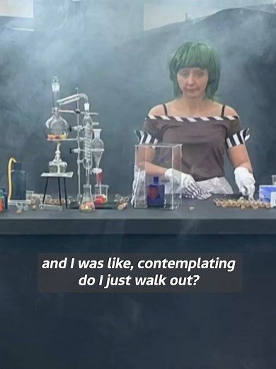 Actress Kirsty Paterson who went viral for being an Oompa Loompa at the 'Willy’s Chocolate Experience' talks about working at the now slated event! 🍭 #willywonka #oompaloompa #goodmorningbritain #robrinder #kategarraway