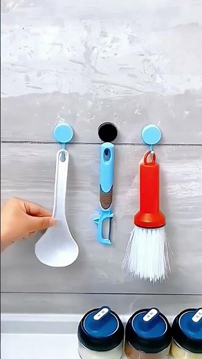 Punch Free Wall Hooks – Damage Free Kitchen Organization! #punchfreehooks