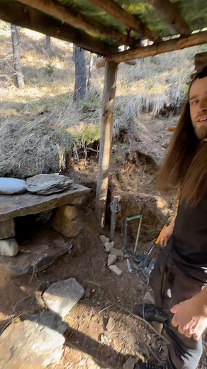 Building a bugout survival shelter #bugout #survival #bugoutshelter #survivalshelter | Nature Daddy