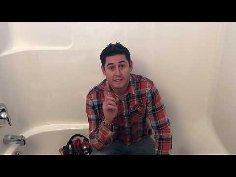 How to Fill a Hole in a Fiberglass Tub