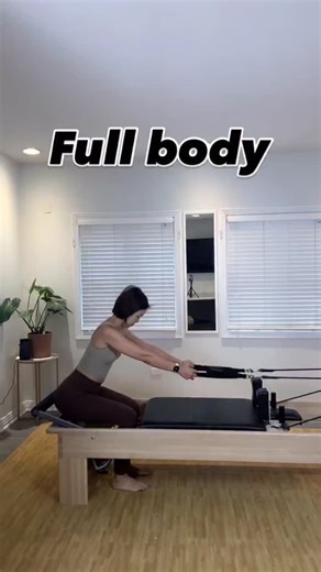 Pilates de Referência Oficial on Instagram: "Get @reshare_app • @pilates_by_michelle_kim 🤍 Full body w/ dumbbell ✨ p sqauts > + narrow row > only arms > heels LL > pulse > hold 5s 1🔴pring Save & try ! #pilates #pilatesreformer #pilatesbody #pilateslovers #pilateseveryday pilatescommunity reformer pilatesinstructor pilatesinspiration pilatesfit fitness wellness fitnessmotivation pilatesworkout pilateschoreography healthylifestyle stayhealthyandfit balancedbody balancedbodyreformer pilatesinspo 