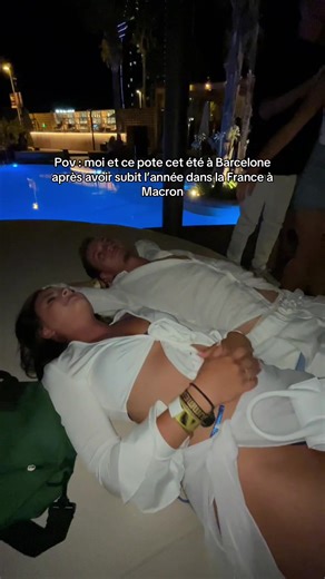 Tu viens faire la fête à Barcelone cet été et tu souhaites participer aux plus gros events de tes dates ? 🪩🍒 Pré-inscris toi gratuitement dans le lien en bio ou DM pour d’infos 🥳 🎉Pool party, Boat et soirées privées dans les meilleurs clubs #pourtoi #barcelone #espagne #nightlife #barcelona