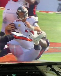 29K views · 427 reactions | Still NOT over this call, one of worst calls in NFL history. Someone out there needs to explain how this is roughing the passer. WE NEED AN ANSWER FROM THE NFL  | GAFollowers - Everything Georgia | Facebook