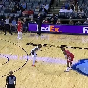 694K views · 5.7K reactions | It's Chris Paul's world and we're all just living in it. | ESPN | Facebook