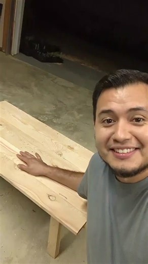 How to Make a Coffee Table from Pallets: DIY Woodworking Guide