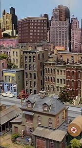 Amazing Ho scale city scene