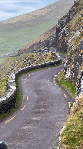 Here's a little taste of what to expect from Dingle's famous Slea Head Drive 🚗⁠ ⁠ This is a 38km/24 mile route that starts and ends in Dingle Town and that takes in many of the main attractions on the Dingle Peninsula 🗺 | The Irish Road Trip
