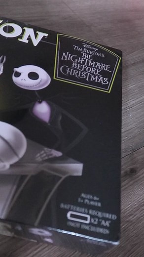 Unboxing Tim Burton's The Nightmare Before Christmas Operation Board Game