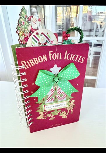 Vintage 1940s Ribbon Foil Icicles Mini Album