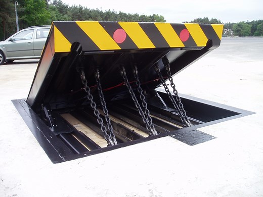 PAS68 Shallow Road Blocker - Avon RB880CR Defender Road Blocker