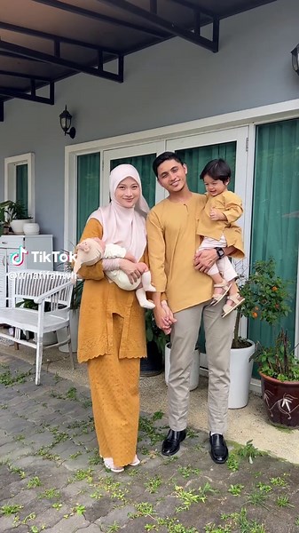 Raya Outfit Ideas for the Family with QAYSAA Group