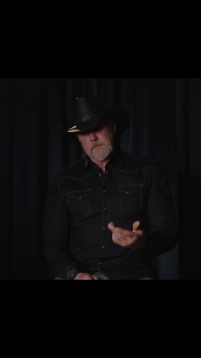 Where does Lefty Frizzell rank in the history of country music? Trace Adkins, known for his deep baritone voice and larger than life presence, knows a thing or two about the enormous impact of Lefty’s unique style in this clip from @theleftyfilm. DONATE TODAY: We need your help to complete the LEFTY film. The final expenses are extensive—music rights, TV clips, animators etc. CLICK LINK in bio to make a tax deductible donation via Film independent. On behalf of the filmmakers @theleftyfilm and t