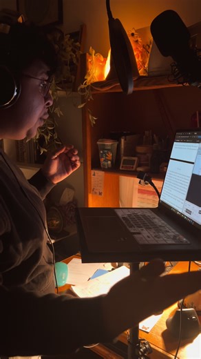 Really getting into the story ✨ #narrator #narratorlife #behindthescenes #recordingprocess #booktok