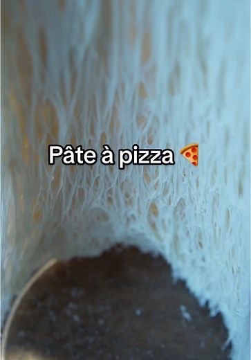 Recette de Pâte à Pizza Parfaite en 3 étapes