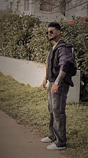 Simer Bhatia on Instagram: "⭐️⭐️"