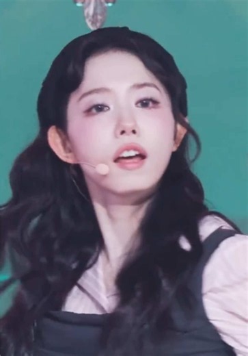 I.O.I Sohye's Stunning Performance of Suddenly