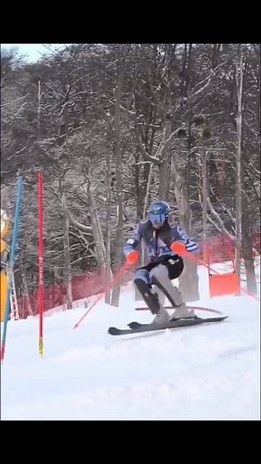 #SkiRacing 🇬🇷🏆🥈World Champion AJ Ginnis attacks the slalom gates showing exceptional technical & tactical skills during training session at Argentina . Find more about AJ 's racing life at his Instagram & Facebook social media accounts | Thanos Floros