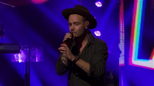 Girl Almighty - One Direction (live)