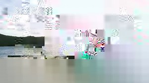 Situé sur un îlot récifal, l’InterContinental Bora Bora Resort & Thalasso Spa a été le premier hôtel de Polynésie à proposer exclusivement des villas sur pilotis, entre lagon et océan. Ouvert en mai 2006, le resort est équipé d’un système de climatisation écologique à la pointe de la technologie : le SWAC, alimenté par l’eau de mer des profondeurs de l’Océan Pacifique. Son spa est le premier centre de thalassothérapie au monde à utiliser l’eau de mer des profondeurs et ses minéraux marins dans t